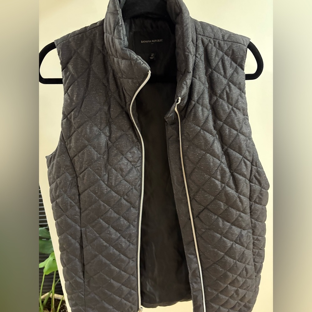 Banana Republic Quilted Charcoal Vest